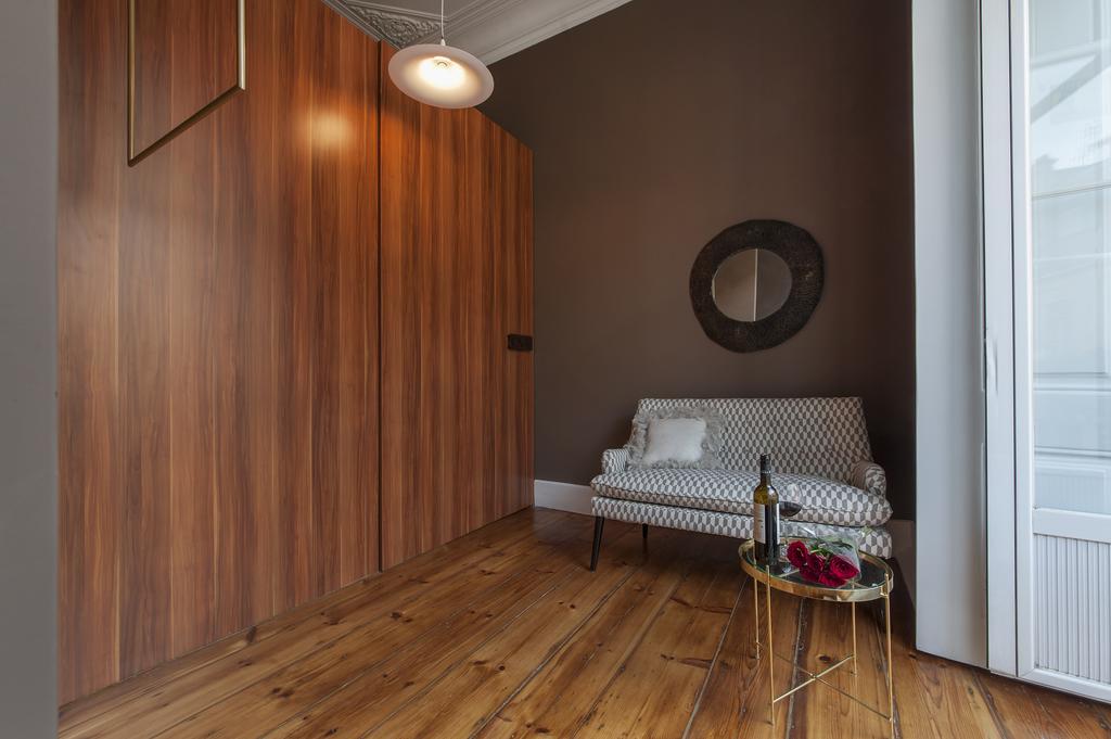 Lisbon Cheese & Wine Suites Стая снимка