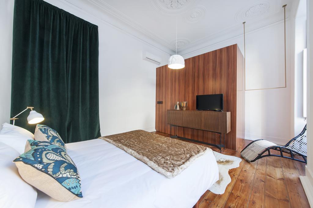 Lisbon Cheese & Wine Suites Стая снимка