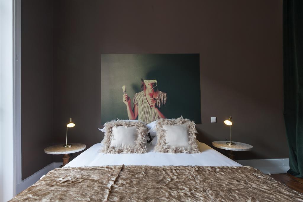 Lisbon Cheese & Wine Suites Стая снимка