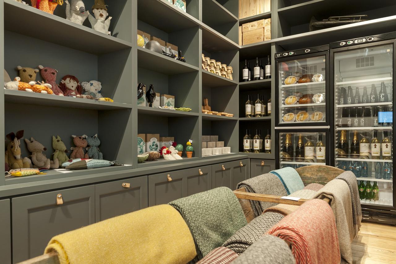 Lisbon Cheese & Wine Suites Екстериор снимка